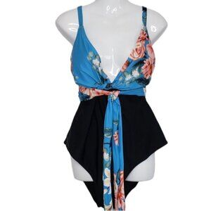 New Cupshe Plus Size One Piece Bathing Swim Suit Floral Wrap Size 2X